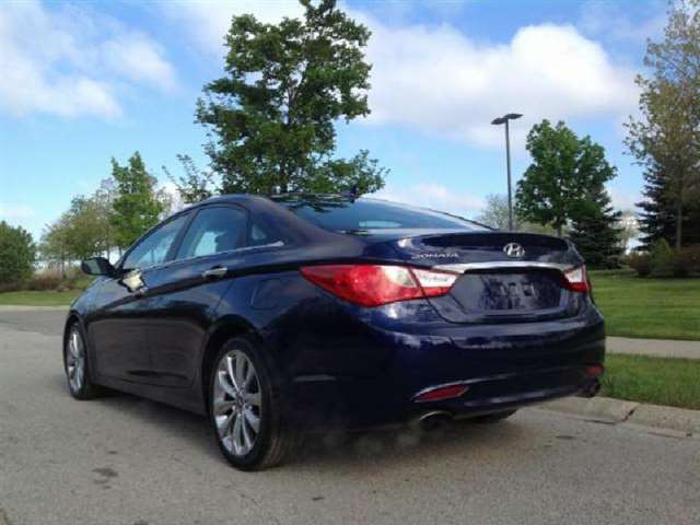 2011 Hyundai Sonata SE 4dr Sedan 6A
